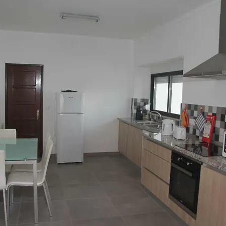 Vivenda Maria Da Nazare Picamilho